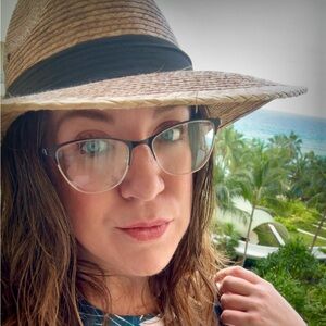 Meet your Posher, Maria